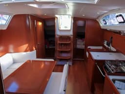 Oceanis 43 in Marmaris / Adaköy Marina thumbnail 9