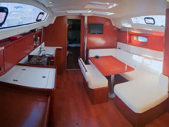 Oceanis 43 in Marmaris / Adaköy Marina - Photo 2