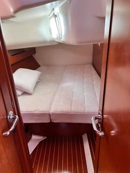 Sun Odyssey 49 in Lefkada / D-Marin Marina Lefkas thumbnail 5