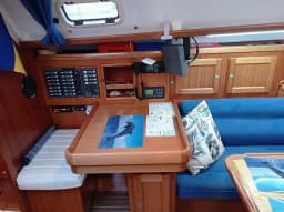 Dufour 36 in Pula / Marina Polesana thumbnail 9
