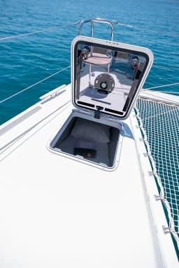 Lagoon 42 in Kaštel Gomilica / Marina Kaštela thumbnail 12
