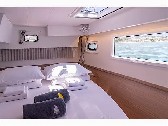 Lagoon 42 in Kaštel Gomilica / Marina Kaštela - Photo 3
