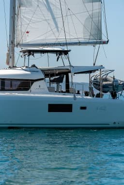 Lagoon 42 in Kaštel Gomilica / Marina Kaštela thumbnail 29
