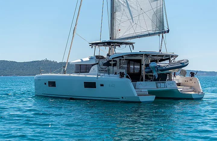 Lagoon 42 in Kaštel Gomilica / Marina Kaštela - Photo 4