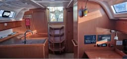 Bavaria 37 in Athens / Alimos Marina thumbnail 2