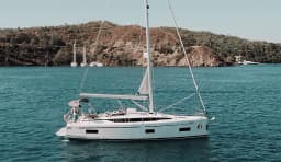 Bavaria C38 in Fethiye / Yacht Classic Hotel thumbnail 7