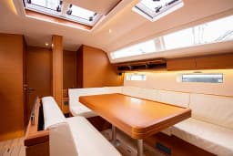 Jeanneau 54 in Salerno / Marina d'Arechi thumbnail 12