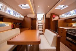 Jeanneau 54 in Salerno / Marina d'Arechi thumbnail 13
