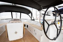 Jeanneau 54 in Salerno / Marina d'Arechi thumbnail 7
