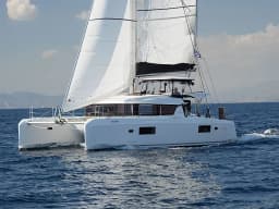 Lagoon 42 in Athens / Alimos Marina thumbnail 8