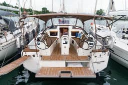 Sun Odyssey 410 in Lefkada / D-Marin Marina Lefkas thumbnail 15