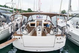 Sun Odyssey 410 in Lefkada / D-Marin Marina Lefkas thumbnail 16