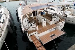 Sun Odyssey 410 in Lefkada / D-Marin Marina Lefkas thumbnail 18