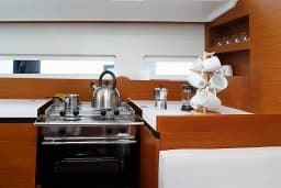 Sun Odyssey 410 in Lefkada / D-Marin Marina Lefkas thumbnail 39