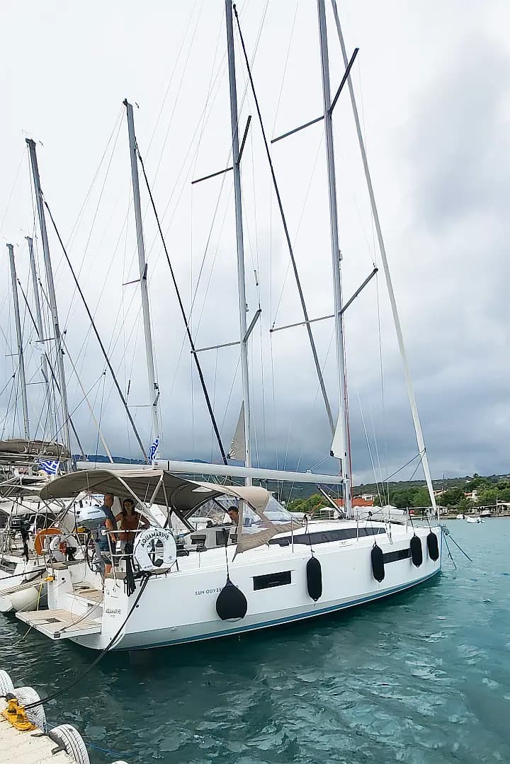 Sun Odyssey 410 in Lefkada / D-Marin Marina Lefkas - Photo 5