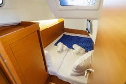Sun Odyssey 410 in Lefkada / D-Marin Marina Lefkas thumbnail 51
