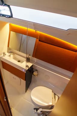 Sun Odyssey 410 in Lefkada / D-Marin Marina Lefkas thumbnail 54