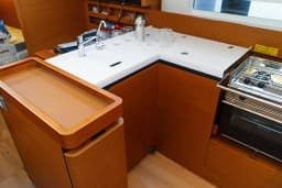 Sun Odyssey 410 in Lefkada / D-Marin Marina Lefkas thumbnail 59
