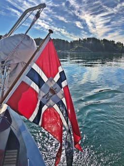 First 47.7 in Hjellestad Marina thumbnail 3