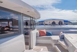 Lagoon Seventy 8 in Sardinia / Portisco / Cala dei Sardi thumbnail 12