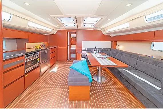 Hanse 508 in Rhodes New Marina - Photo 3