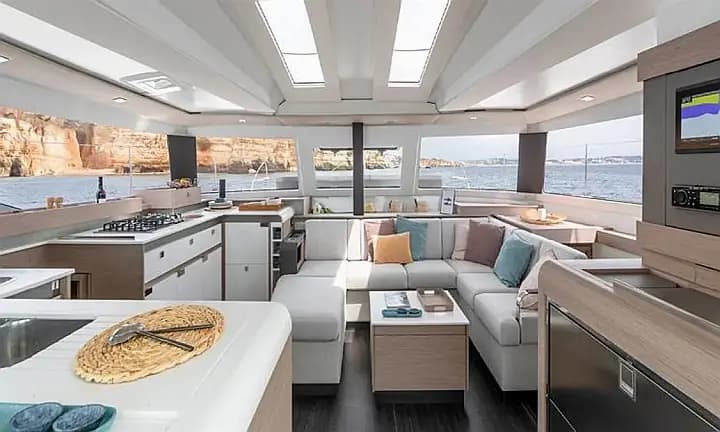 Elba 45 in Paros port - Photo 3