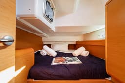 Sun Odyssey 439 in Lavrion Main Port thumbnail 11