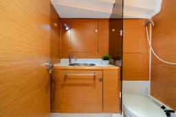 Sun Odyssey 439 in Lavrion Main Port thumbnail 13