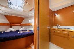 Sun Odyssey 439 in Lavrion Main Port thumbnail 14