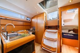 Sun Odyssey 439 in Lavrion Main Port thumbnail 7