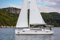 Bavaria Cruiser 41 in Split / ACI Marina Split thumbnail 11