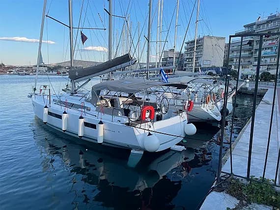 Sun Odyssey 440 in Volos / Port of Volos - image 1