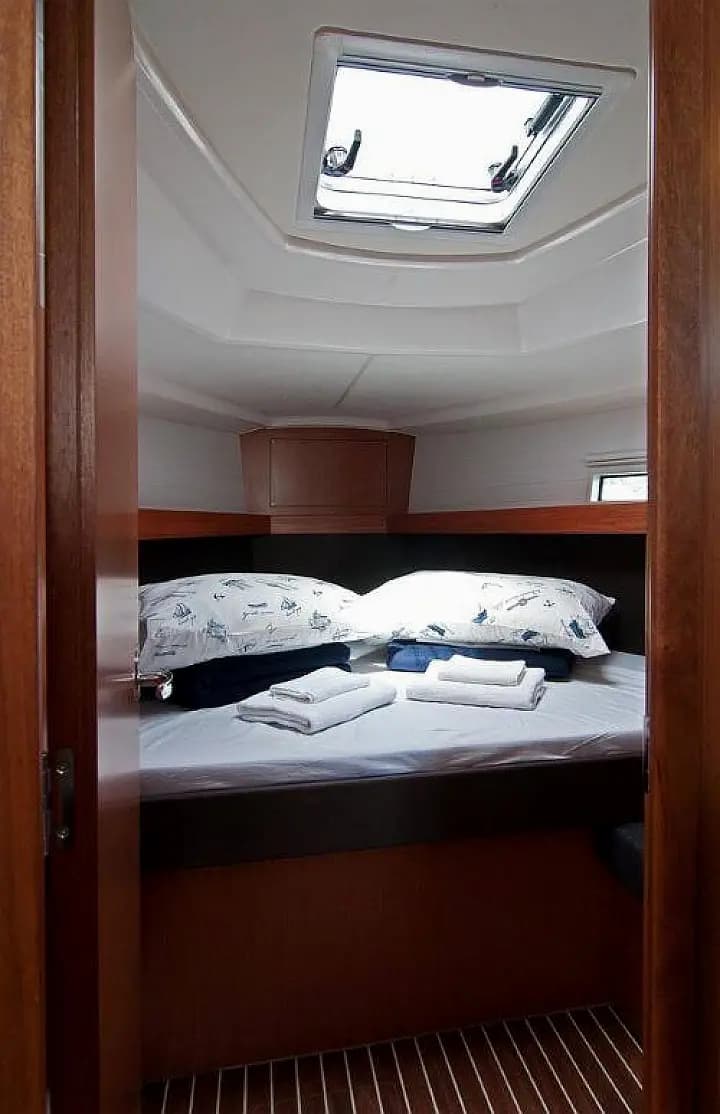 Bavaria 37 Cruiser in Split / ACI Marina Split - Photo 4