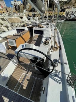 Dufour 470 in Sardinia / Cagliari / Marina di Cagliari thumbnail 10