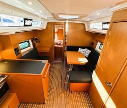 Bavaria C38 in Split / ACI Marina Split thumbnail 12