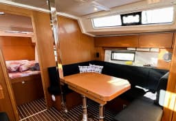 Bavaria C38 in Split / ACI Marina Split thumbnail 23
