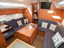 Bavaria Cruiser 37 in Zadar / Marina Zadar thumbnail 21