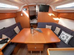 Bavaria Cruiser 37 in Zadar / Marina Zadar thumbnail 24