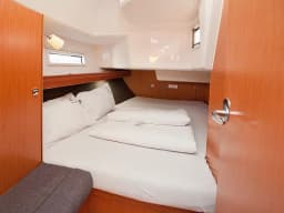 Bavaria Cruiser 37 in Zadar / Marina Zadar thumbnail 31