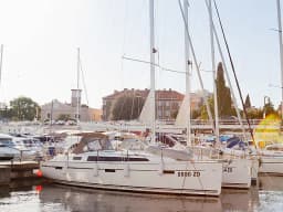 Bavaria Cruiser 37 in Zadar / Marina Zadar thumbnail 9