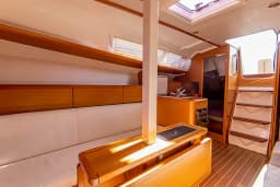 Sun Odyssey 33i in San Vincenzo / Marina di San Vincenzo thumbnail 15