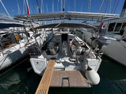 Sun Odyssey 349 in Sukošan / D-Marin Dalmacija Marina thumbnail 6