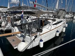 Sun Odyssey 349 in Sukošan / D-Marin Dalmacija Marina thumbnail 7