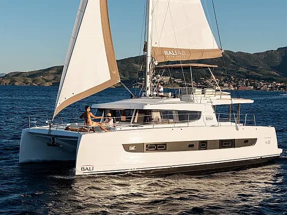 Bali 4.8 in Lavrion Main Port - Photo 1