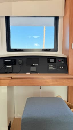 Bali 4.8 in Lavrion Main Port thumbnail 22