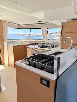 Bali 4.8 in Lavrion Main Port thumbnail 33