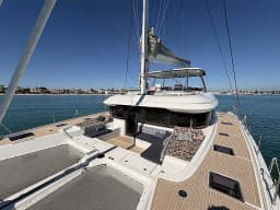 Lagoon 60 in Sardinia / Portisco / Cala dei Sardi thumbnail 5