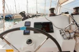 Lagoon 400 S2 in Lefkada / D-Marin Marina Lefkas thumbnail 3