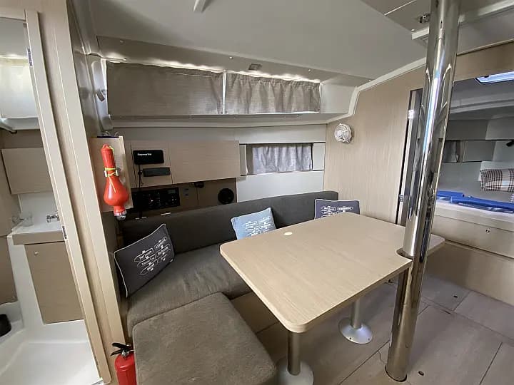 Oceanis 38.1 in Fethiye / Ece Marina - Photo 4