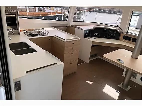 Bali 4.5 in Sicily / Palermo / Marina Villa Igiea - Photo 3